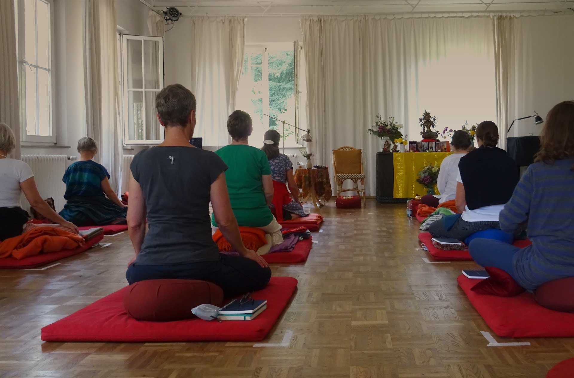 Meditationskurse, Retreats, Buddhistische Veranstaltungen
